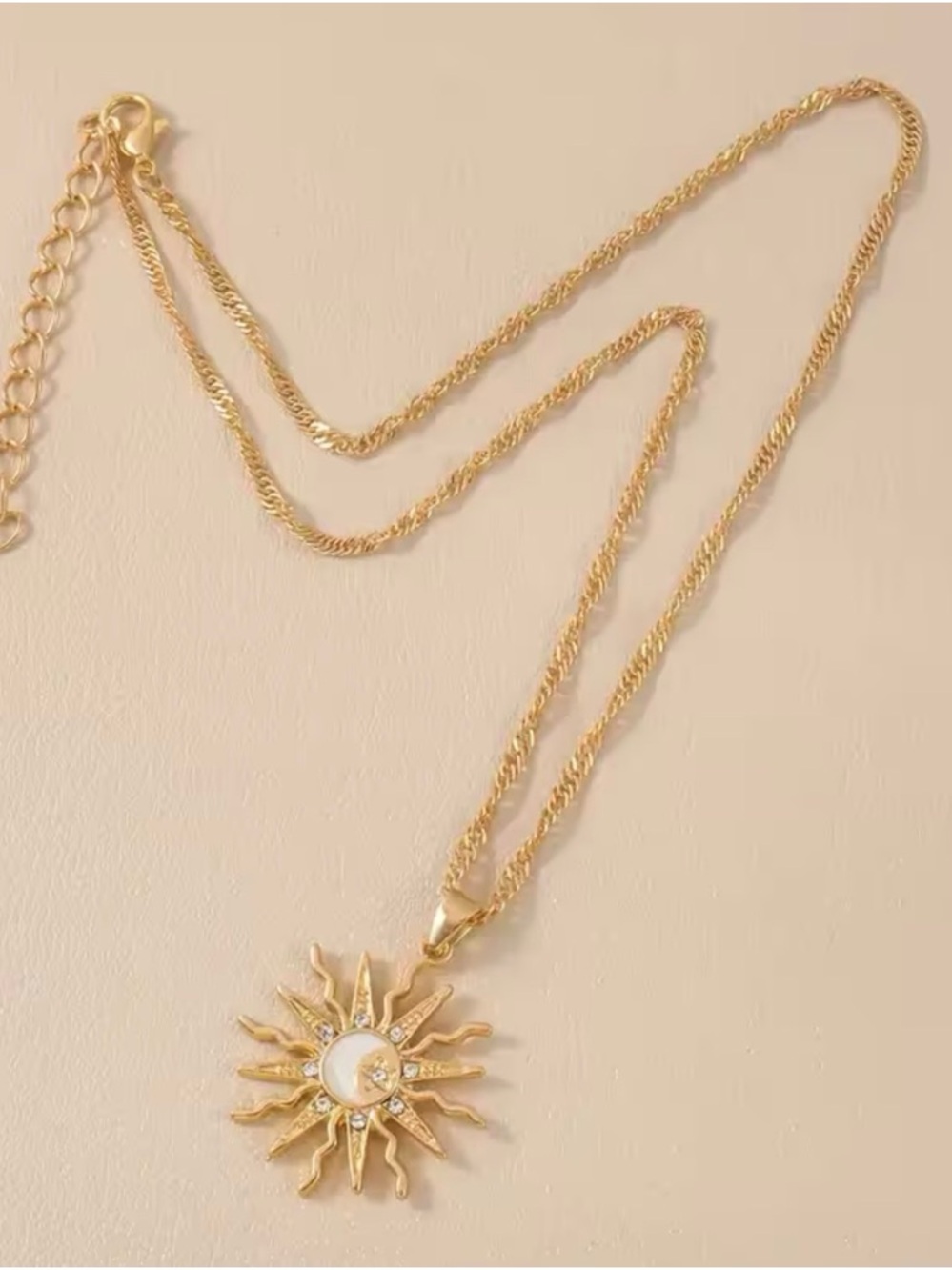 💫Posh 🎉 Party Host pick!🦋 Gold Sun & Star White Moon Pendant Necklace - Picture 3 of 4